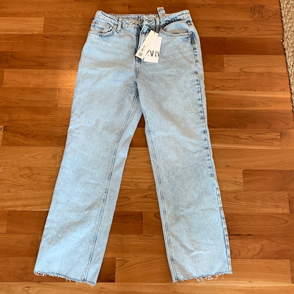 New with tags! Size 6 high rise straight